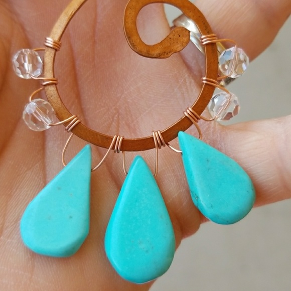 Swirl Necklace - Picture 5 of 8